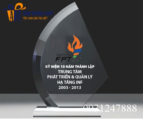 Kỷ niệm chương pha lê KNC00A7